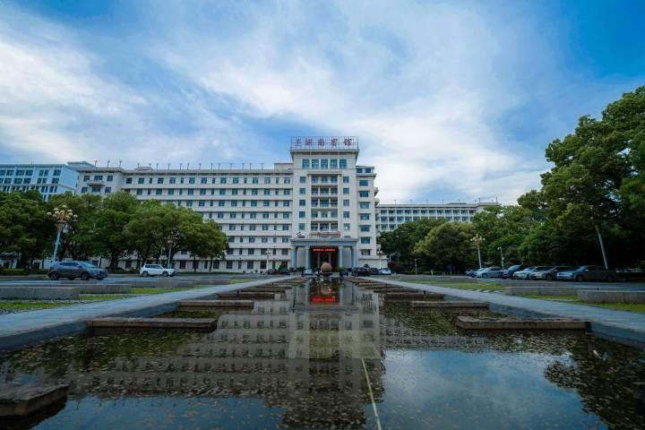 軍區(qū)社區(qū)湖南賓館園林景觀建設項目